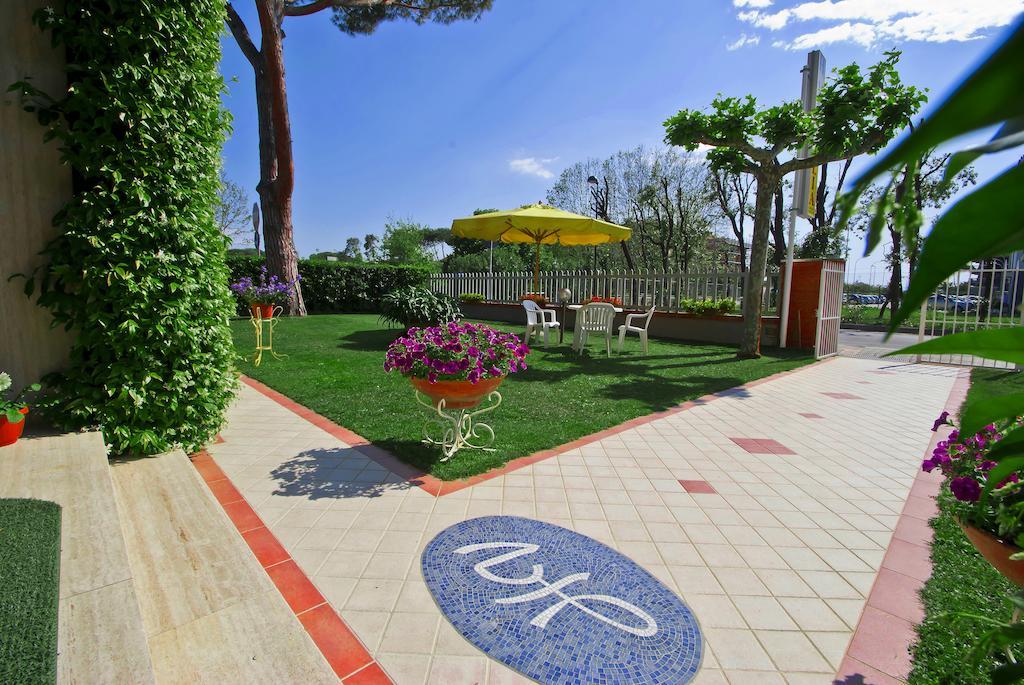 Versilia Alojamento de Acomodação e Pequeno-almoço 2*