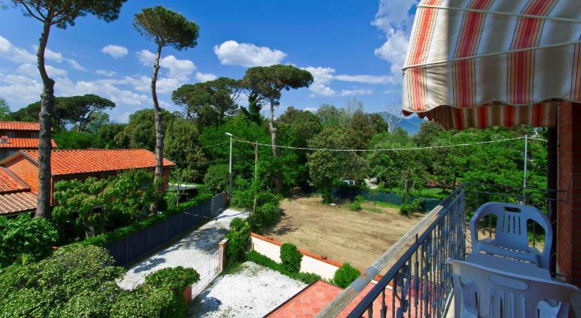 Alojamento de Acomodação e Pequeno-almoço Versilia Lido di Camaiore