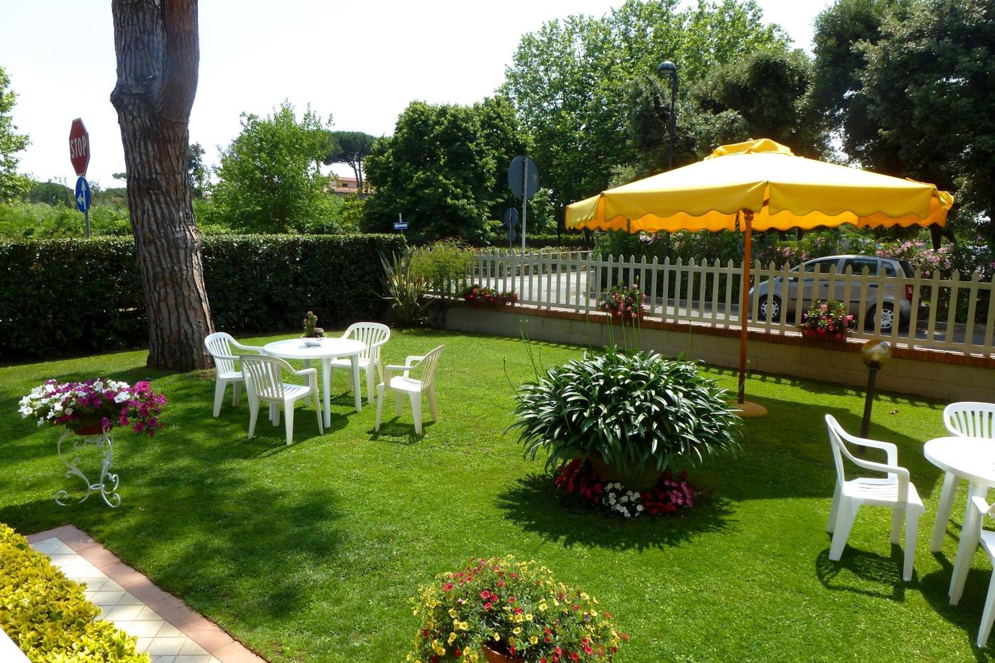 Bed & Breakfast Versilia 2*